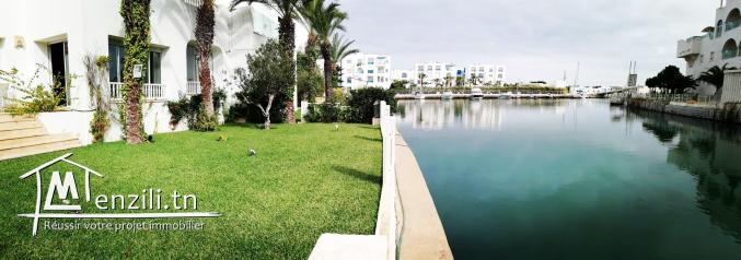 Hammamet villa de rêve pied dans l’eau avec anneau pour bateaux