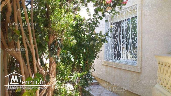 Une Villa Avec garage