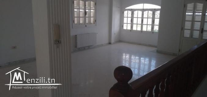 une belle villa sur terrain de 220m