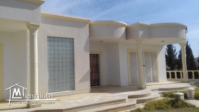 une trés belle villa de 900m