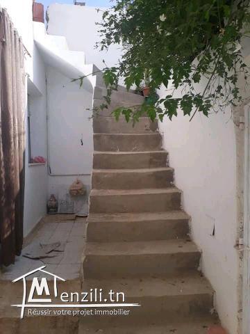 villa R+2 à Manouba_Tunis à côté de station Métro