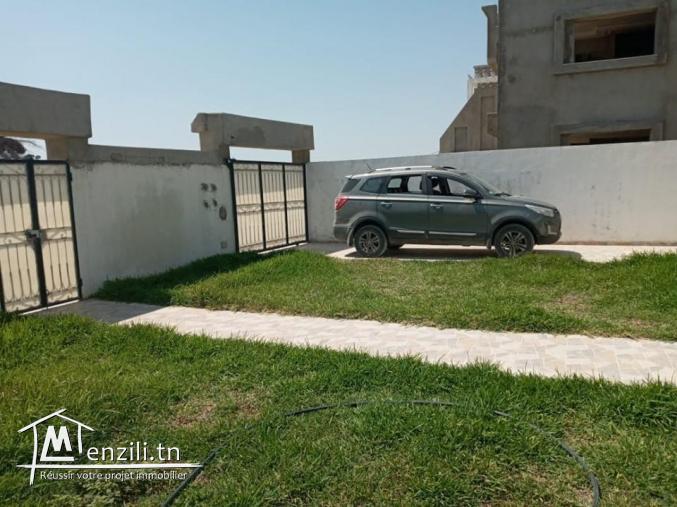 belle villla 400m distance a la plage sable blanc