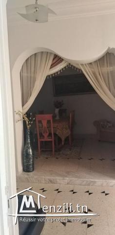 350 000 DT A vendre s+4, monastir .
