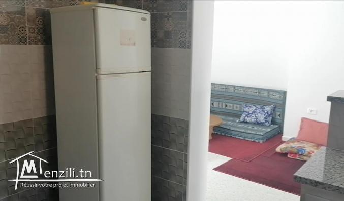 منزل مؤثث ومكيف للكراء بقرقنة