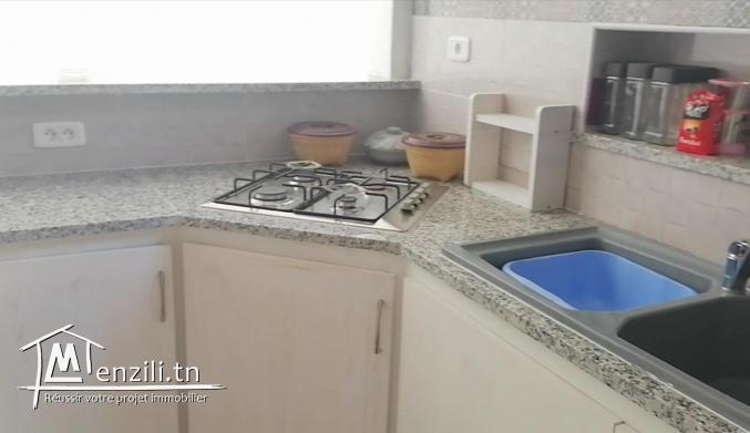 منزل مؤثث ومكيف للكراء بقرقنة