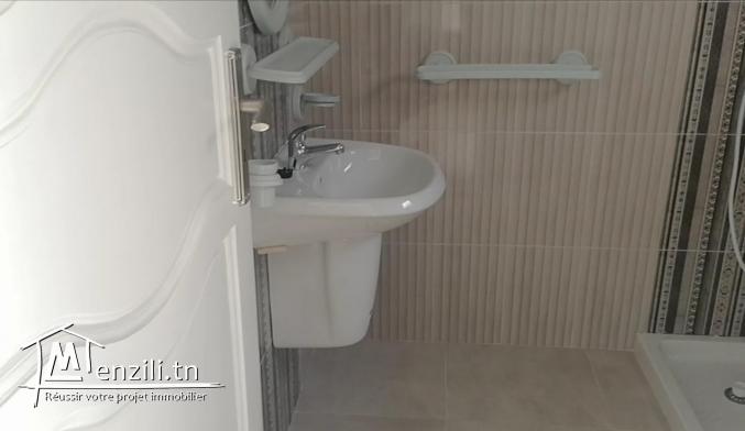 منزل مؤثث ومكيف للكراء بقرقنة