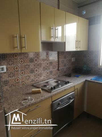 un  appartement au 3 éme étage située au Rue de Beirut belvédère