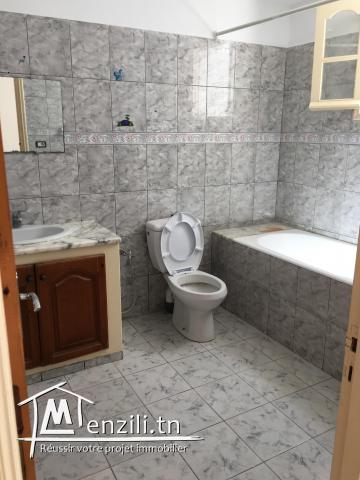 Je mets en location pour étudiant(e) ou jeune fonctionnaire un Studio S+2