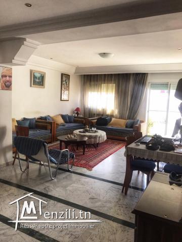 Un très bel appartement S+3 à vendre à Ennasr II