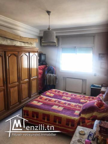 Un très bel appartement S+3 à vendre à Ennasr II