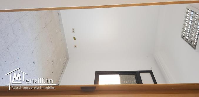 à louer ou à vendre: Appartement immeuble Ibn Rochd sfax ville