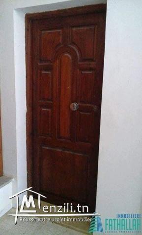 Maison ( s+2) et 2 studios à vendre à Eljem