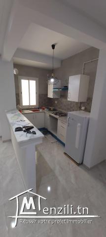 Appartement neuf jamais habité à cité ezzayatine Aouina