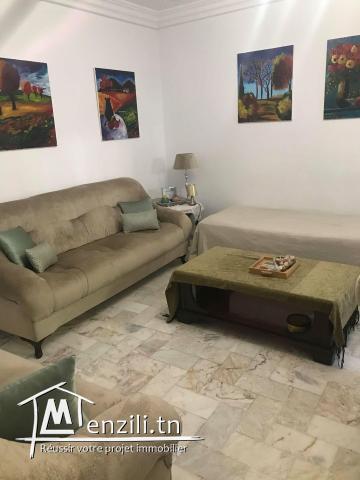 Appartement à louer rénové non meublé rez de chaussé S+3 Ras Tabia