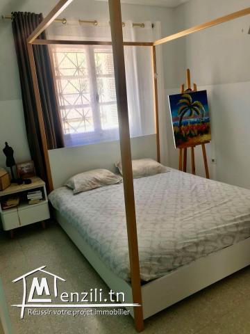 Appartement à louer rénové non meublé rez de chaussé S+3 Ras Tabia