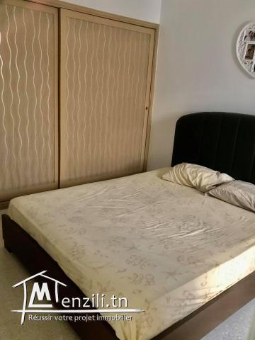 Appartement à louer rénové non meublé rez de chaussé S+3 Ras Tabia