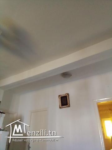 Appartement juste a côté du palais de la municipalité ben nous rue jalte cité ezdihar