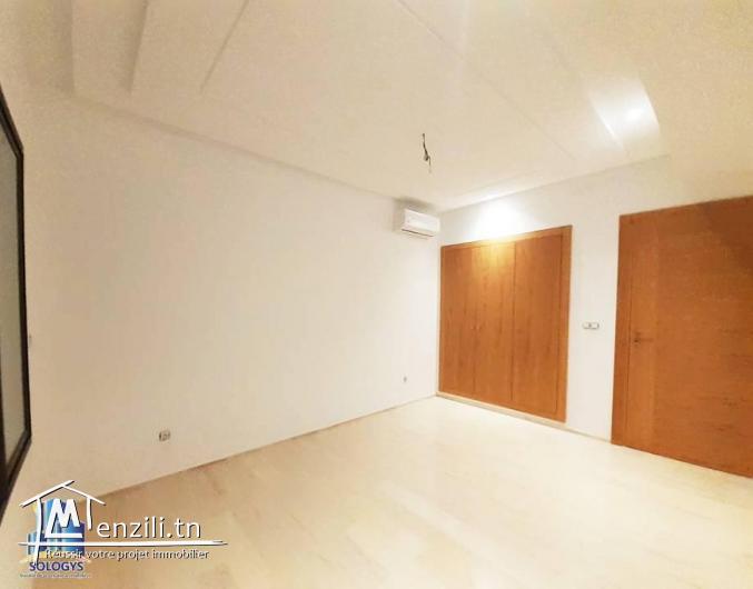 Appartement Duplex S+2 Zone touristique