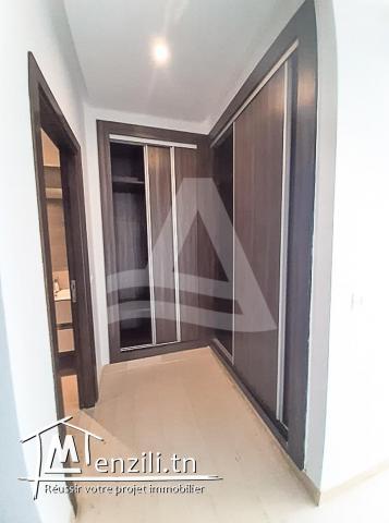 vente un spacieux S3 avec terrasse situe au 1 ère étage 