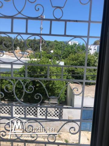 villa 150 m2 prés d’hôpital rabta ( 9avril ) (pour habitation ou centre médical)