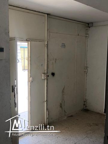 Depot de stockage 210m² à la Soukra