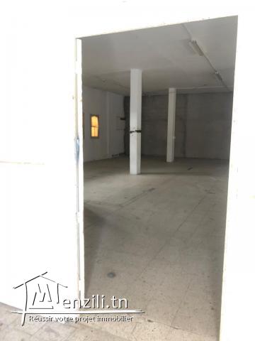 Depot de stockage 210m² à la Soukra