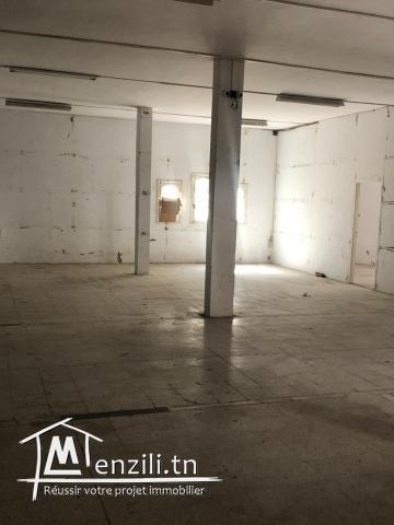 Depot de stockage 210m² à la Soukra