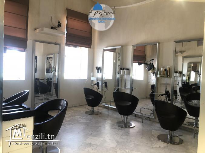 a vendre un centre d’esthétique et coiffure slim center