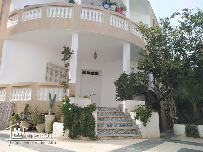 R+1 à La Soukra 430m2 730 000 dt