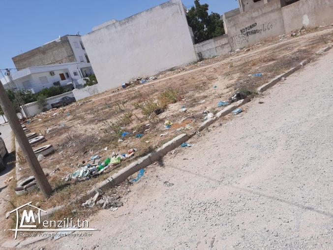 ساحة بقليبية للبيع