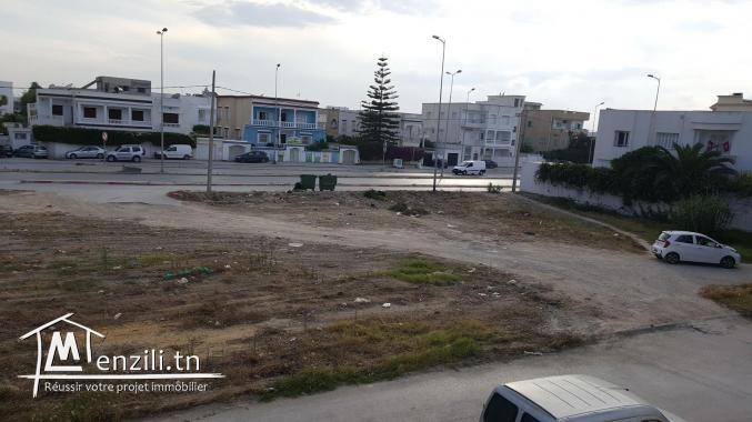 Terrain a la cité des pins la marsa