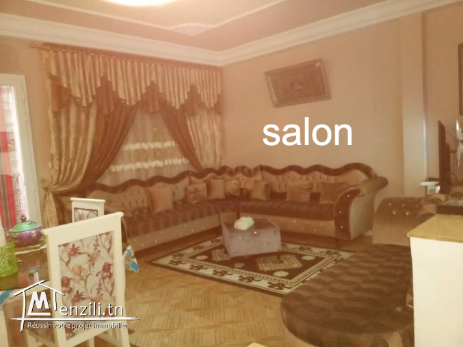 Villa à vendre avec trois Locaux commerciaux