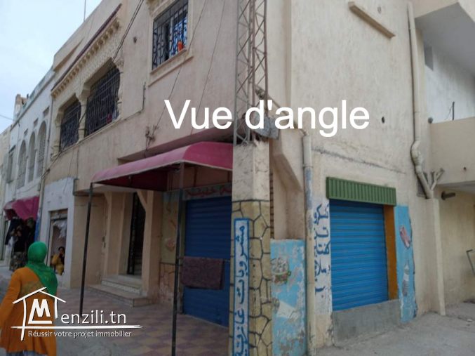 Villa à vendre avec trois Locaux commerciaux