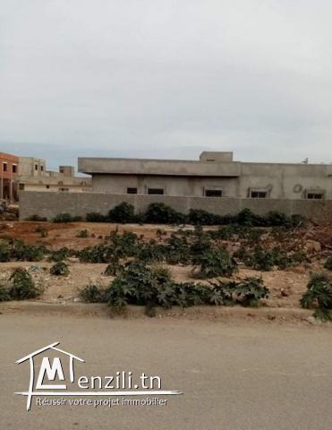 بالعقبه أرض للبيع مساحتها 175 متر مربع