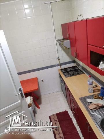 Un agréable appartement S+1 à vendre à Ennasr II