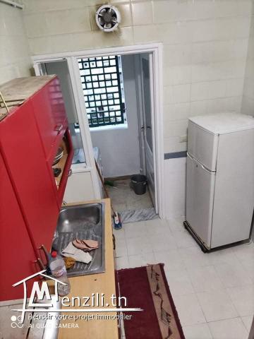 Un agréable appartement S+1 à vendre à Ennasr II