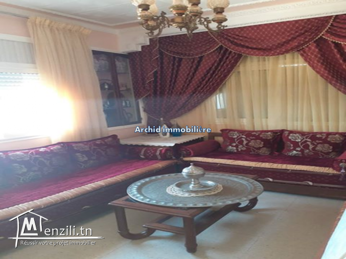 un étage de villa  de 150 m2 situé à Bardo