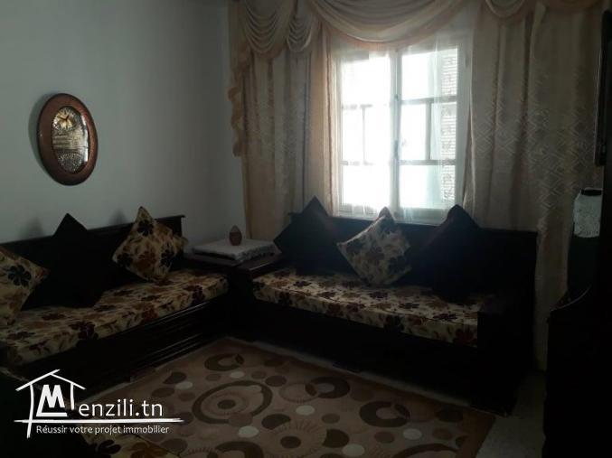 à vendre maison 2 étage  à centre ville kélibia