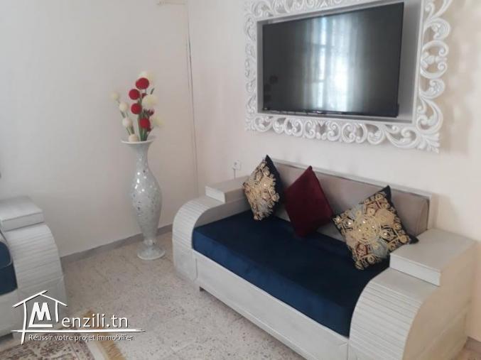 à vendre maison 2 étage  à centre ville kélibia