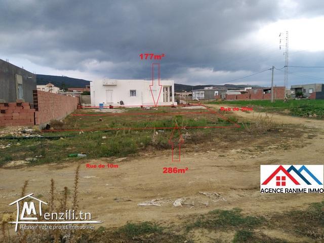 Terrain de 177m²et 286m² coté lycée a el haouaria