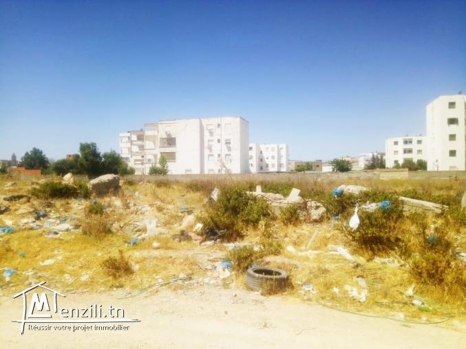 un beau terrain  à borj louzir