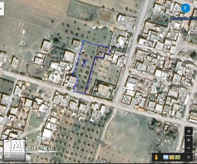 قطعة أرض مهيأة و صالحة للبناء على مساحة 2217 متر مربّع