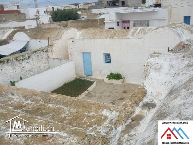 Maison style arbi ds 300m2 a el haouaria ville