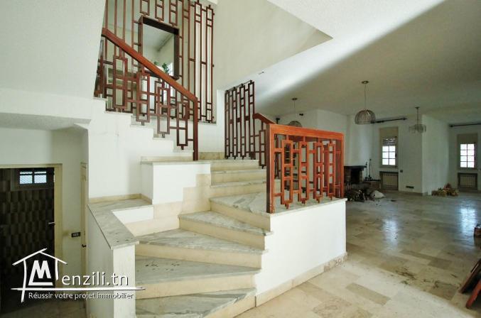 Belle bâtisse à la Soukra