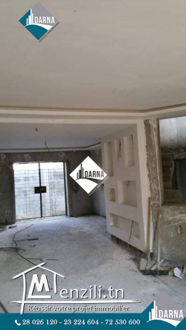 A vendre une Villa style américain inachevée à cité malouf