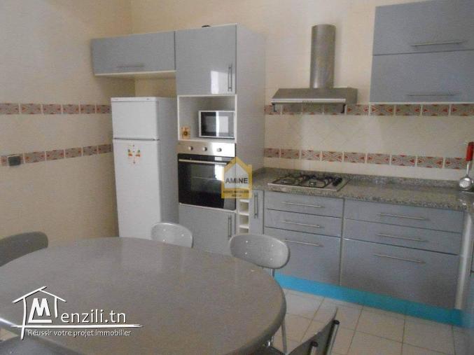 À louer une villa avec piscine à Aghir