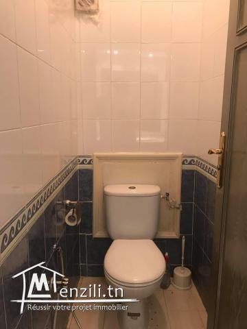 Un très bel appartement S+3 avec jardin à vendre à Ennasr II