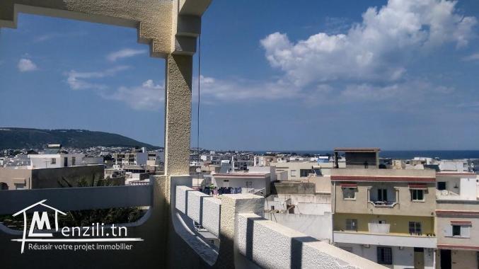 A vendre une villa et un appartement au 1er étage (prix négociable)