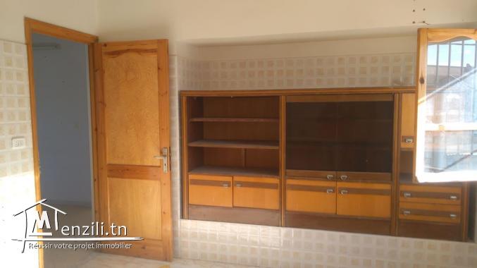 étage de villa sise à bouassida sfax km4 à louer