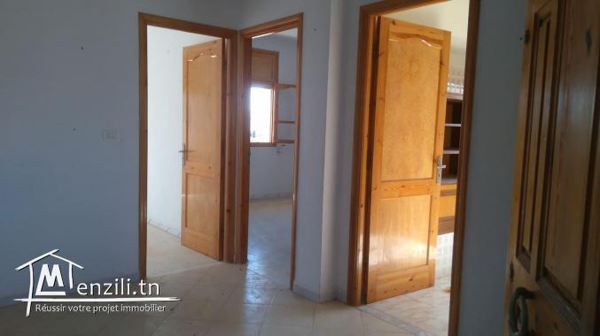 étage de villa sise à bouassida sfax km4 à louer